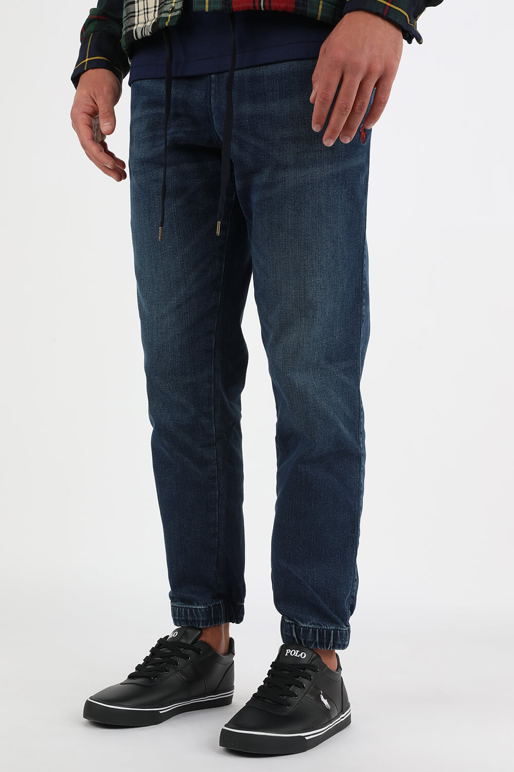 נעלי סניקרס עור עם לוגו בגוון שחור